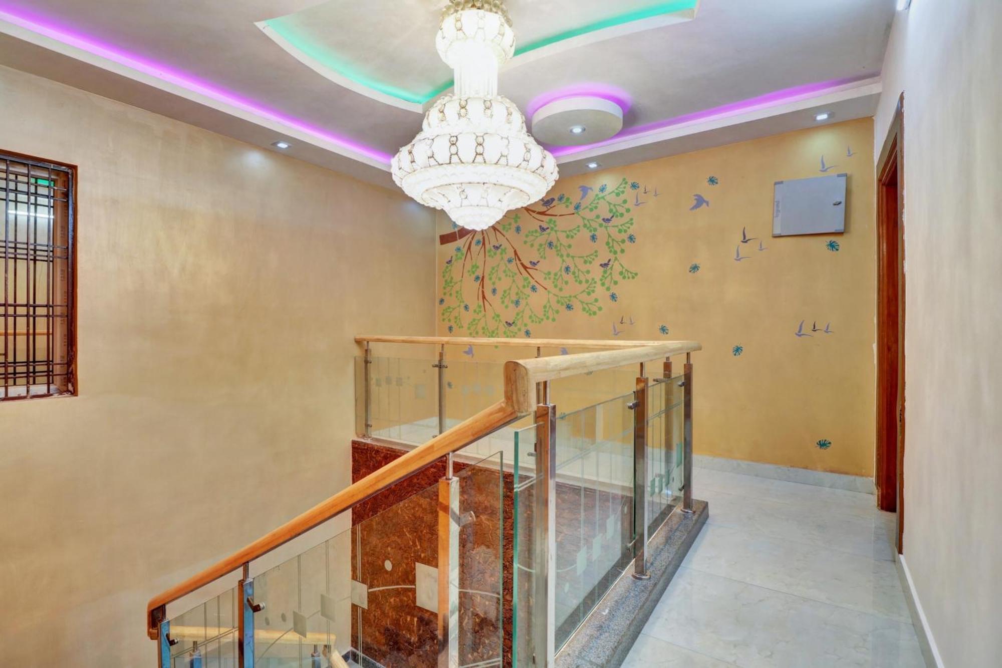 Hotel O Seshadri Homestay Tirupati Bagian luar foto