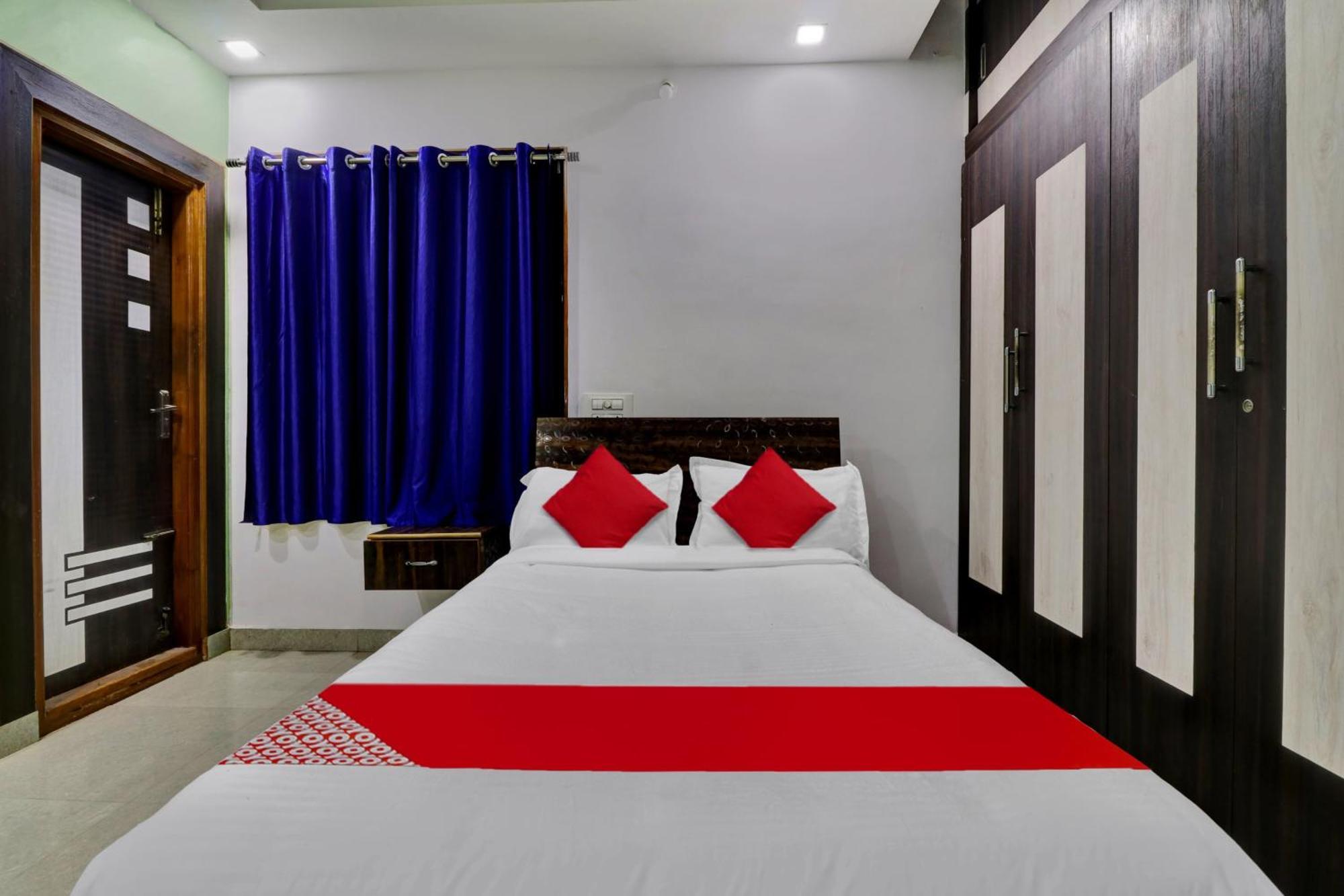 Hotel O Seshadri Homestay Tirupati Bagian luar foto