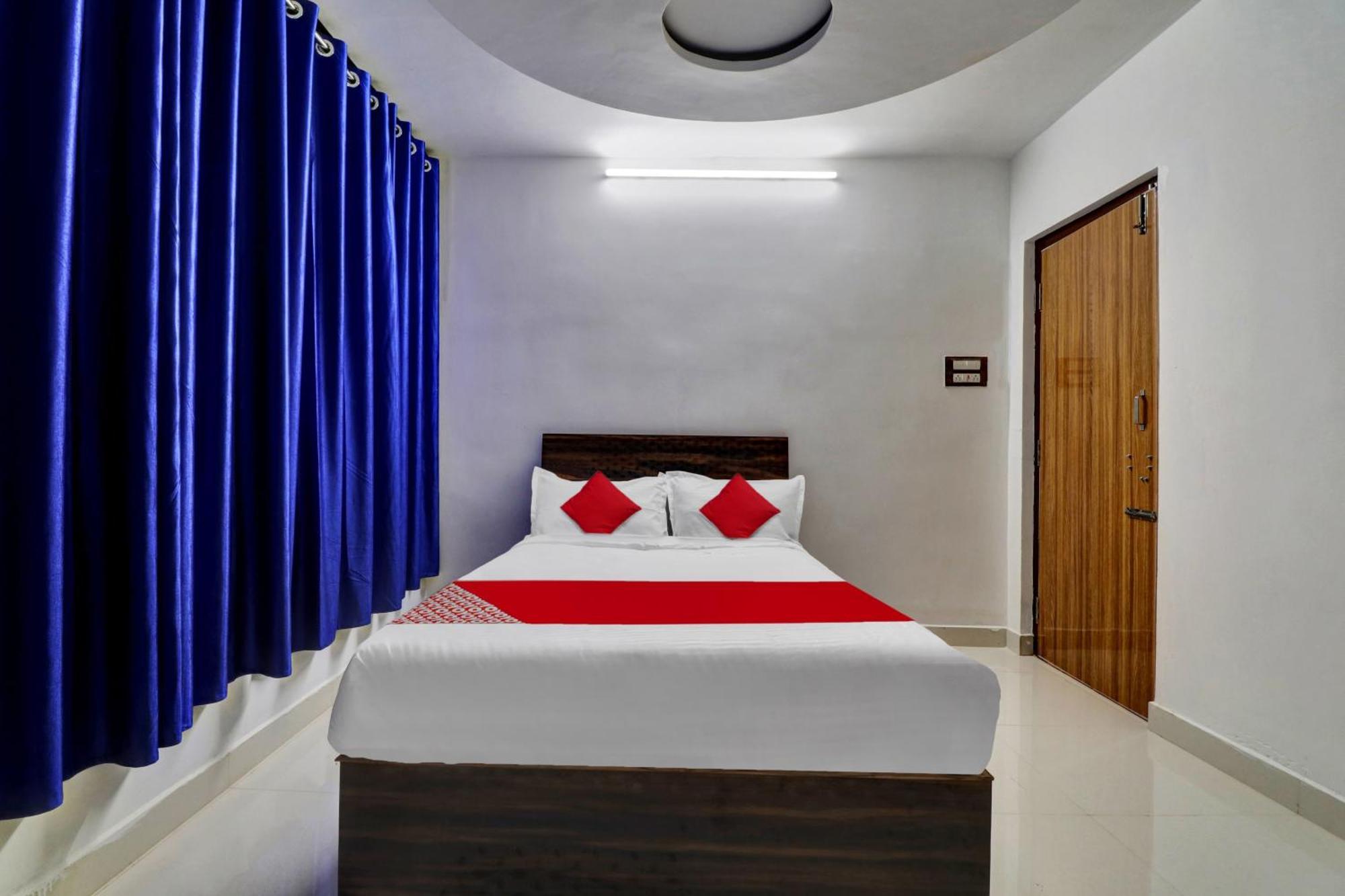 Hotel O Seshadri Homestay Tirupati Bagian luar foto
